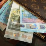 wallet vuitton euro silver tickets 2302241